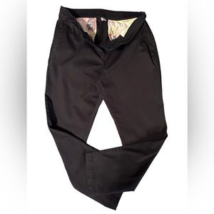 Tommy Bahama women’s size 8 pants, black.